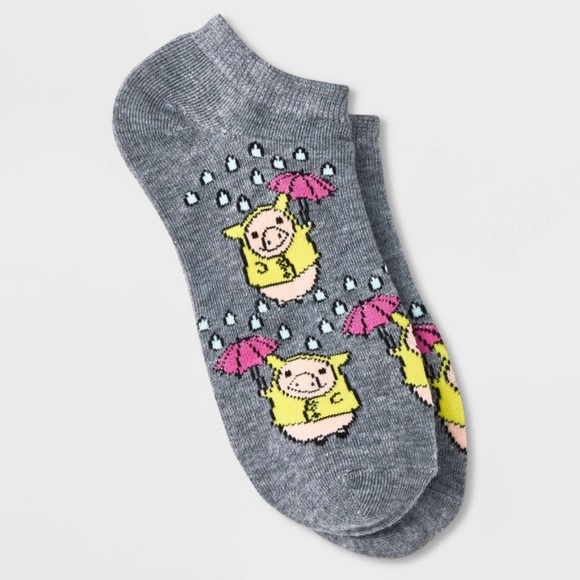 Women's Rainy Day Pig Low Cut Socks
Xhilaration™ Charcoal Gray 4-10 - Picture 2 of 3